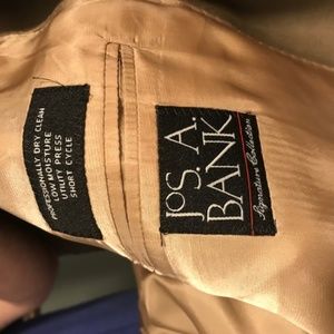 Men's Brown JoS A. Banks Suit - 46L
